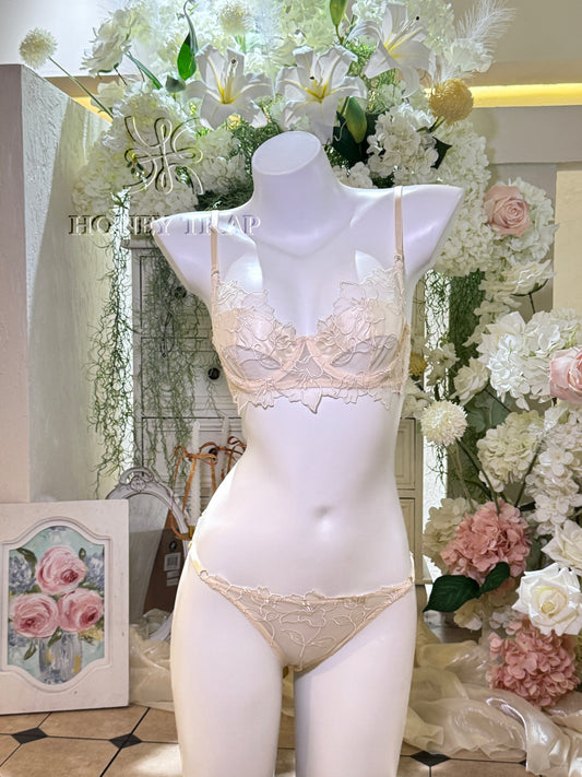 Luxury Lace Lingerie Set